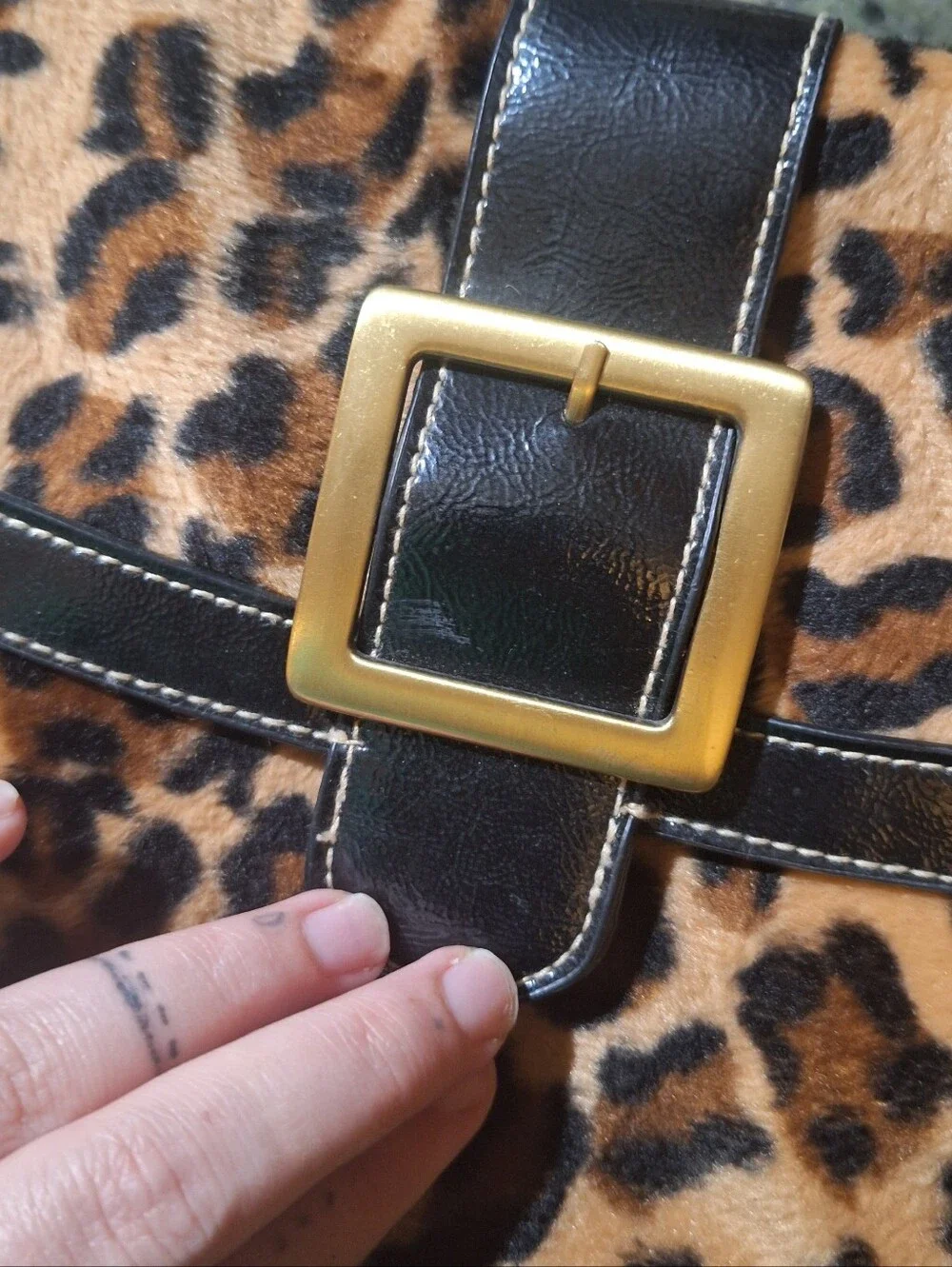 [[Apt. 9]] Leopard Print Shoulder Bag with Black Trim